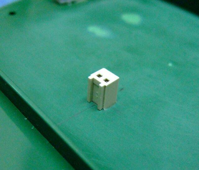 將母插頭裝上甲板