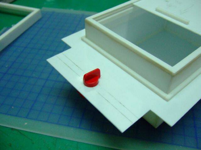 水槽箱船頭方向的快拆部位