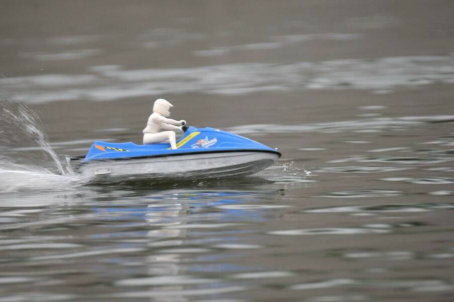 水上摩托車