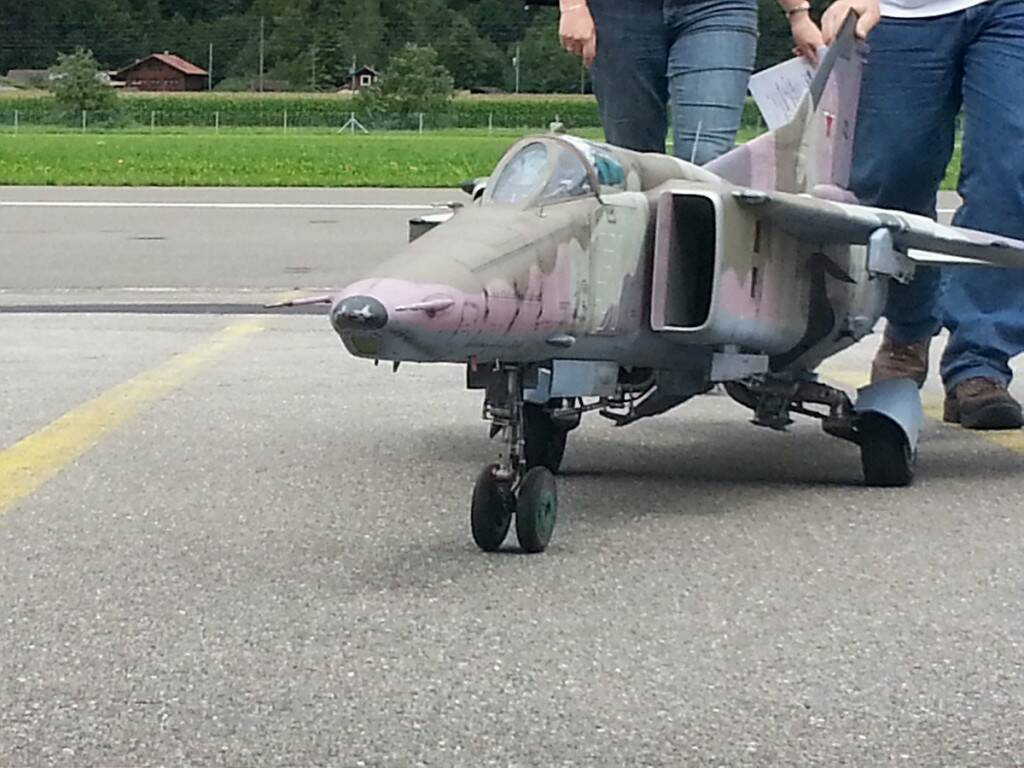 814空军节试飞TS-11 Iskra惊险完成飞行任务 -