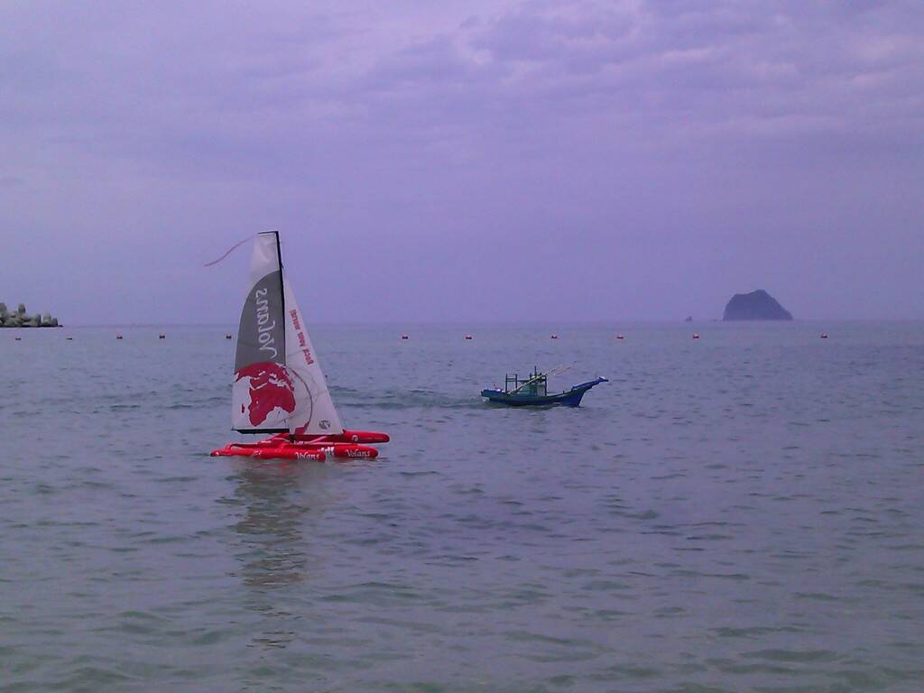 在海上跑看起來更像真