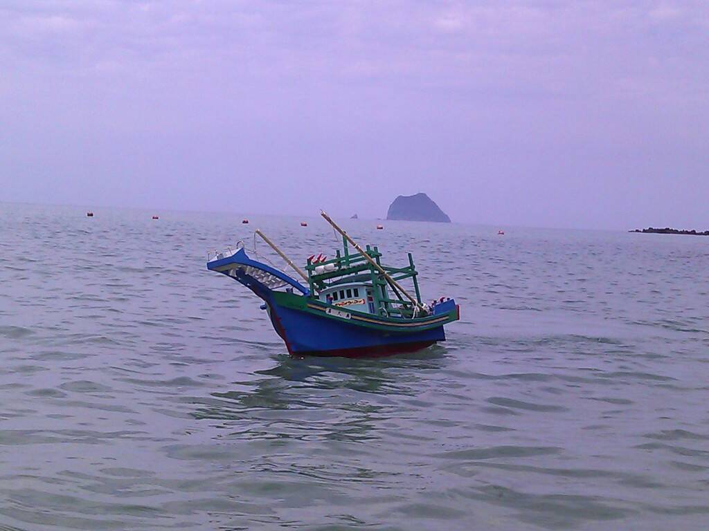 我老爹的廣大興，背後就是基隆嶼了，看起來超像真