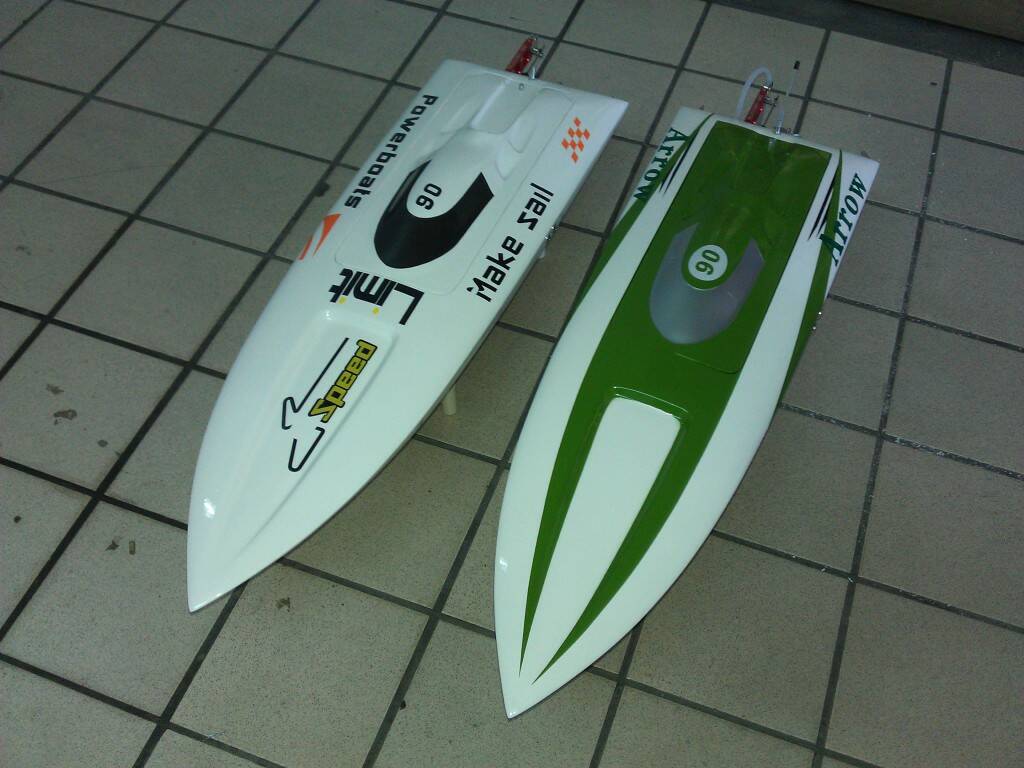 這台白色留給你裝