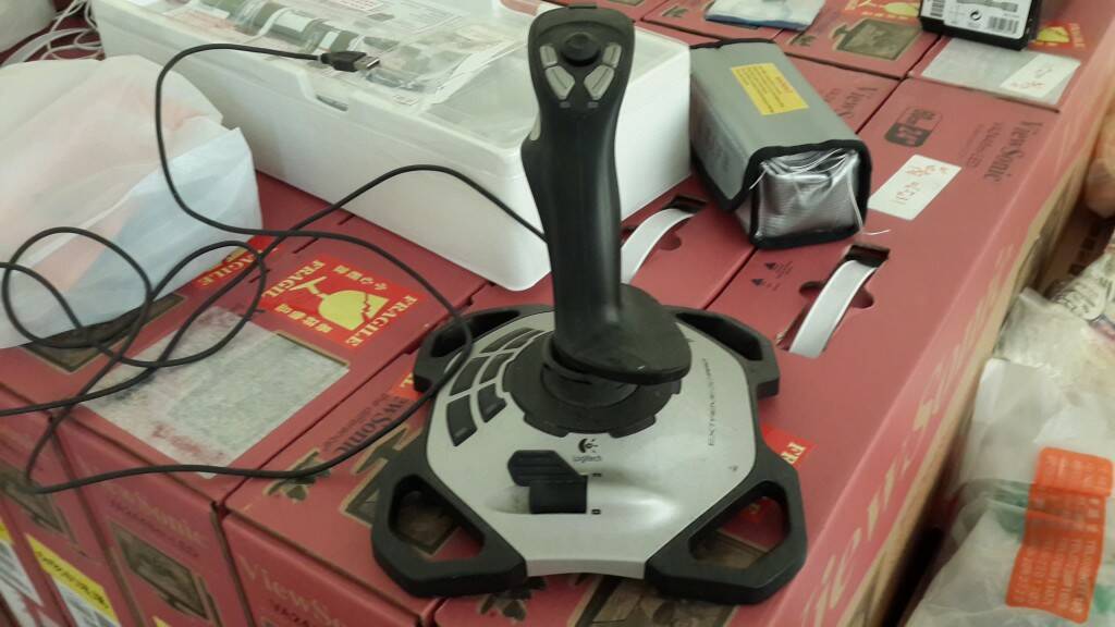 ogitech 罗技 EXTREME 3D PRO JOYSTICK 闪