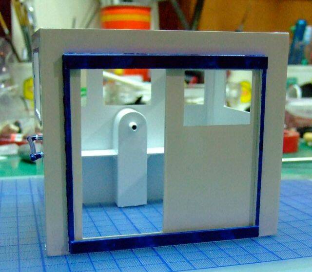 駕駛艙的上色-後面