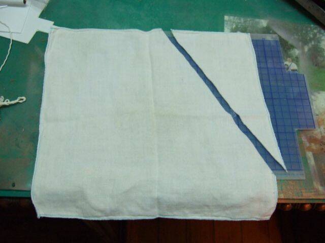 帆布的製作-以前小朋友用的紗巾-剪下所需要的尺寸