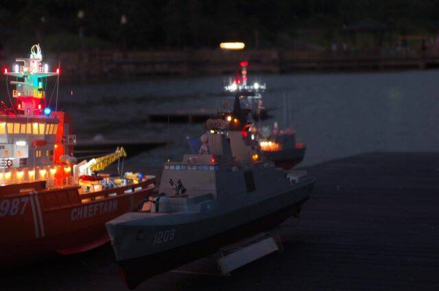 遙控夜航燈光裝置 遙控夜航燈光裝置