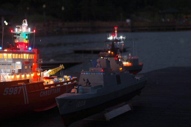 遙控夜航燈光裝置 遙控夜航燈光裝置