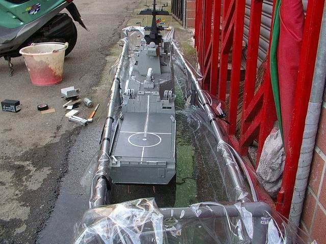 最好還有自製船塢配重 最好還有自製船塢配重