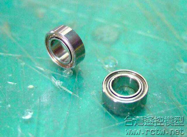 找個2顆培林-外徑7mm內徑4mm - 1顆40元