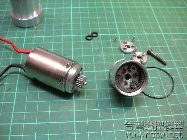 動力減速馬達<謝謝鑫哥相報,才買到>
