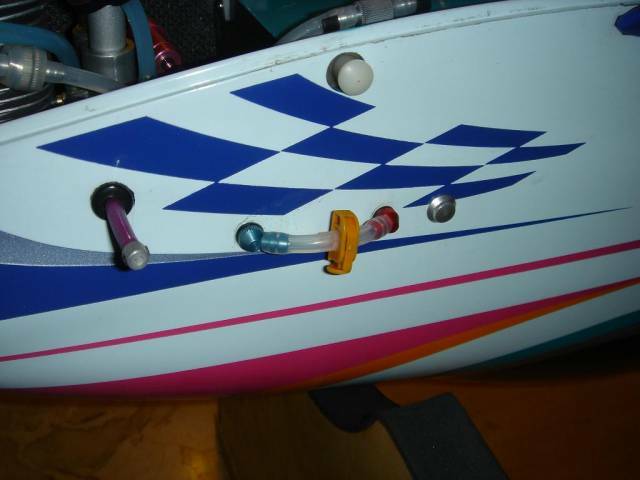 油管的夾子一定要用防止濃油 油管的夾子一定要用防止濃油