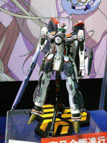 新品 ..................(氣憤......吼............)碼的 給我出 裝備型.....害我還要再買....嗚