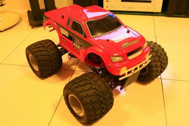 鴻諾魔鬼大腳 大腳車