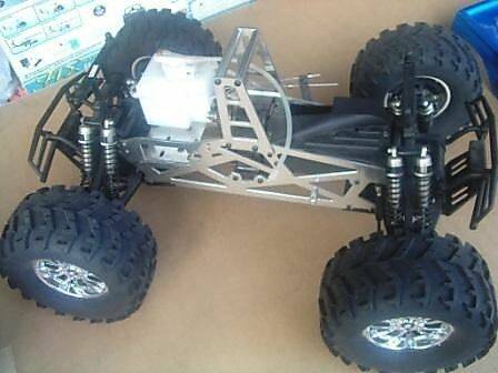 南大 1/8 大腳車