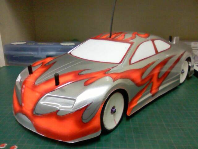 再上第2~3層色(紅 跟螢光橘)