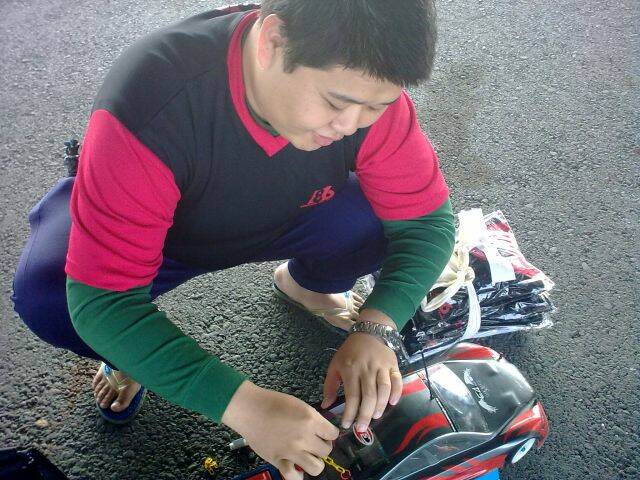 認真中的大強= =