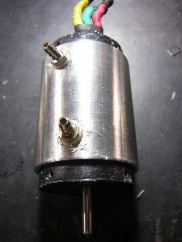 裝起來樣子~ 準備爆軸啦!