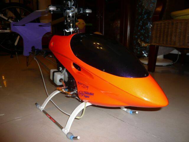 在天上飞的车图画图片大全_在天上飞的车图画