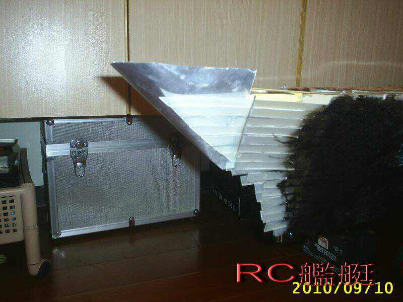 艦艏鋼板假組合