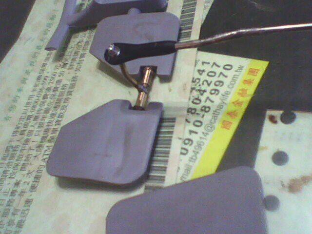 後升降舵金屬化