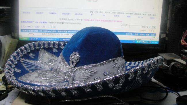 友人送地阿米哥的帽子