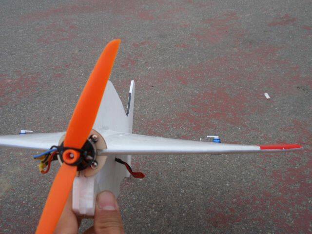 江董指导的自制翼型飞机 首航 - 电动飞机 - 台湾