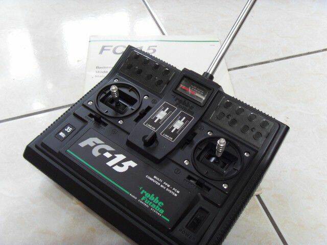 等了將近兩個禮拜 終於送到我手中 每天查DHL的追蹤碼 可謂望穿秋水 持平而論 .....我賺到了 ... ... ...