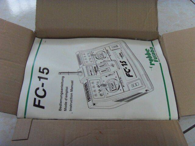 拆箱...赫然見到是ROBBE 的FC15