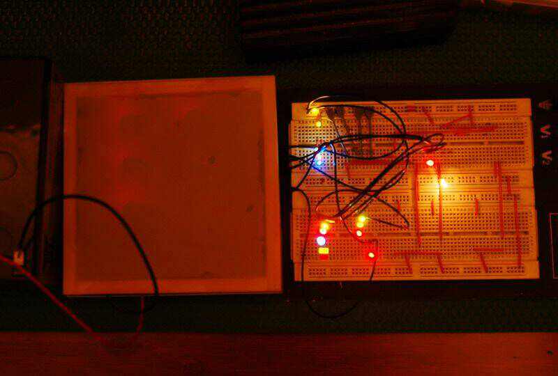 調整電壓輸出測試各型LED及燈泡