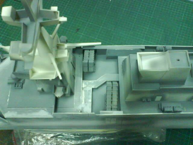 嘿!! 在噴漆了........再來就下水過過癮~!