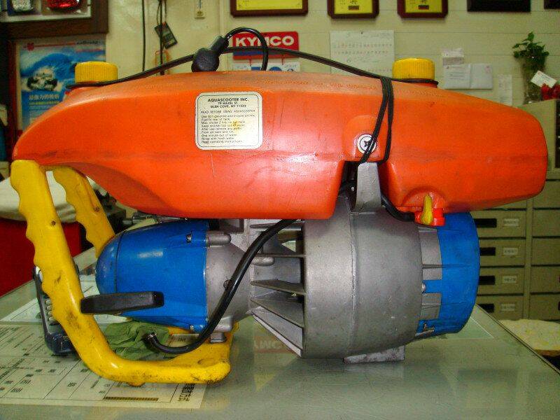 推進器使用杜卡廸引擎,