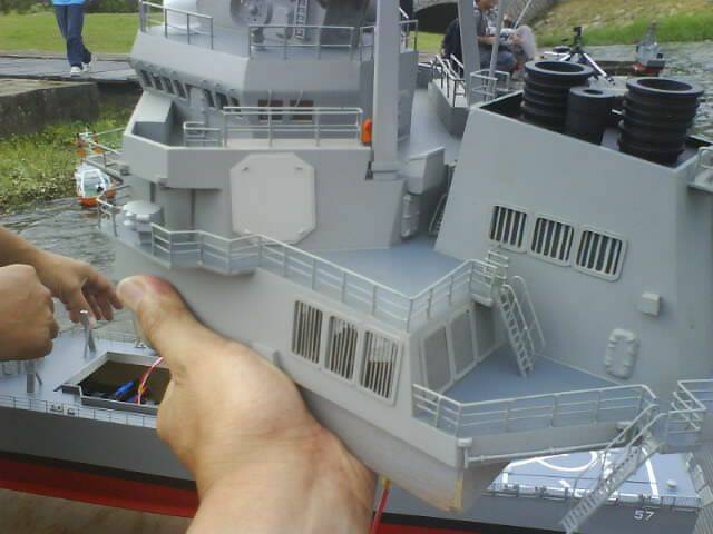 與手掌比較就知大比例多少了