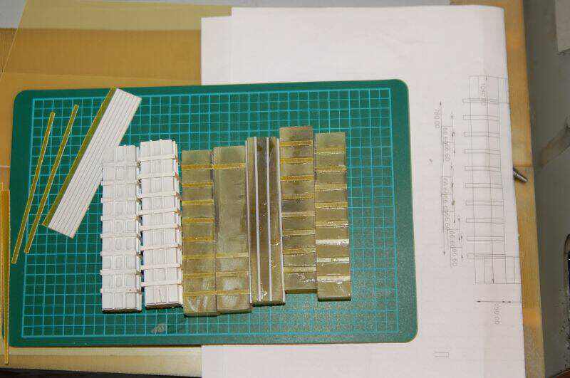 家裡蹲兵工廠的手工生產線一次8箱..ㄟ昏企