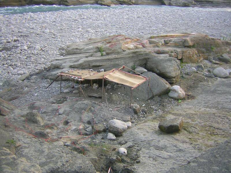 大脚越野车比赛视频_遥控大脚车比赛视频_美