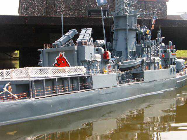 船邊的暇嗤部份