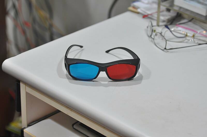 請自備藍紅3D眼鏡