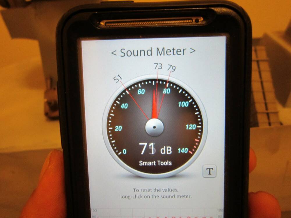 系統開啟待機的噪音值