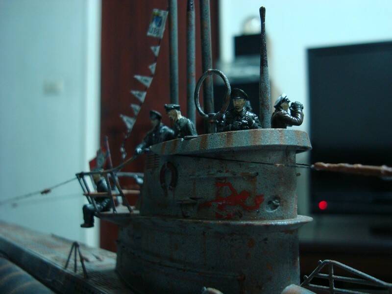 副艦長鄙視艦長的表情...