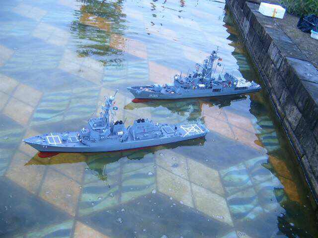 PFG-935蘭陽艦&DDG-71羅斯艦