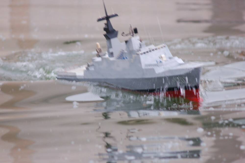 失焦.... 真可惜...聲納都露出來了