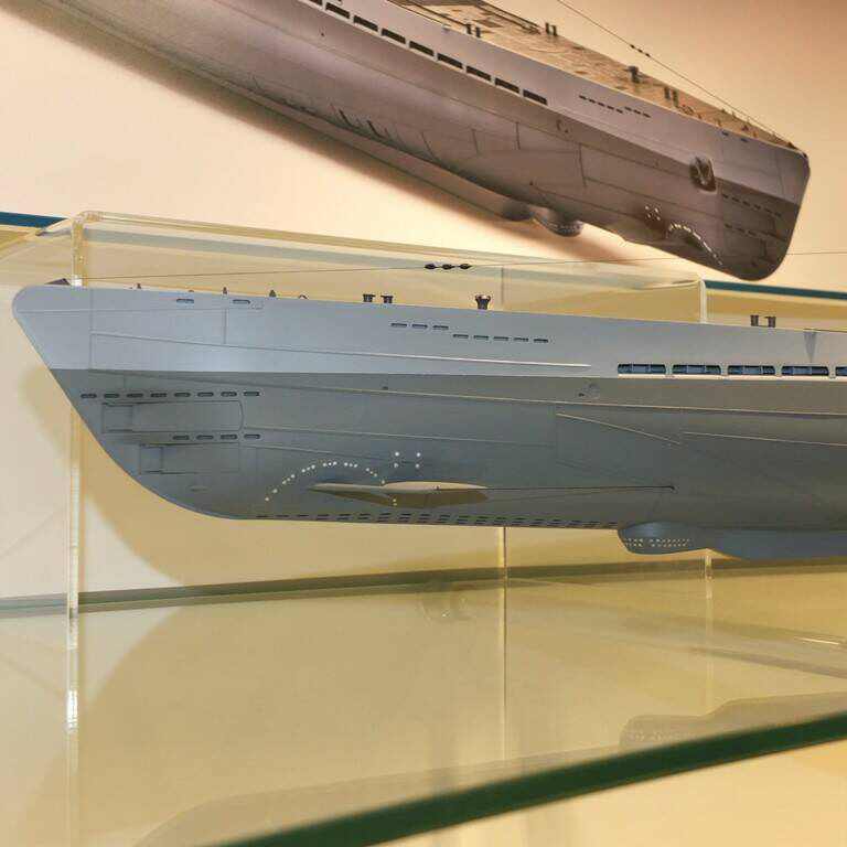 revell_26_of_82.jpg
