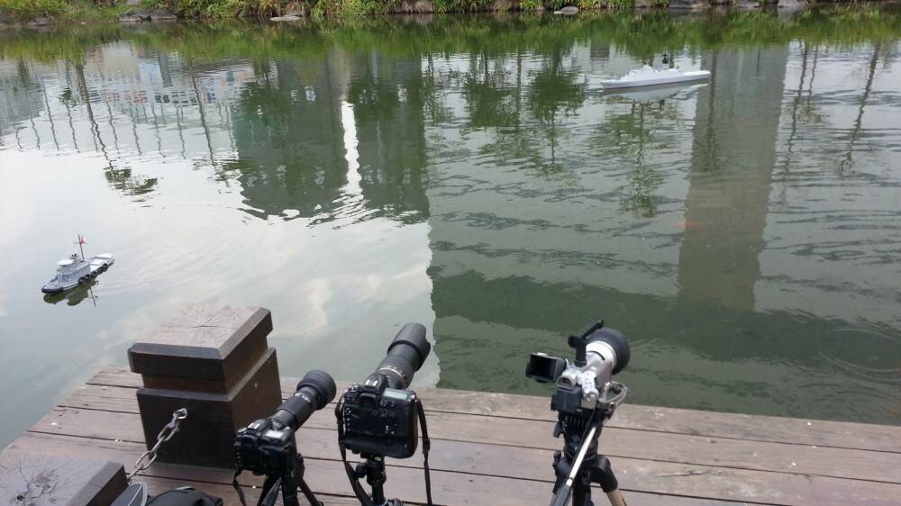 岸上迫擊砲出擊