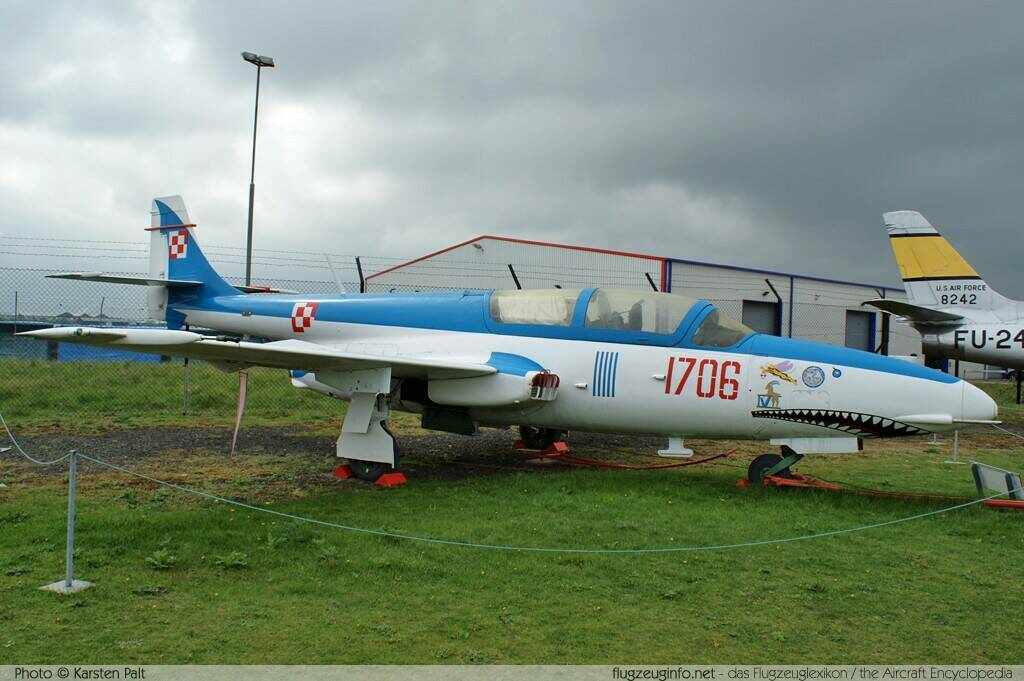 ts-11-bisaiskra_polishaf_1706_05_midlandairmuseum.jpg