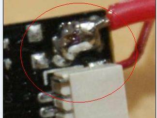 編成接頭旁的小焊點一定要和正電接點相連