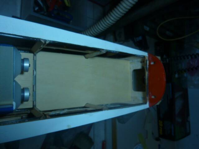 前面空間變大 乾淨許多