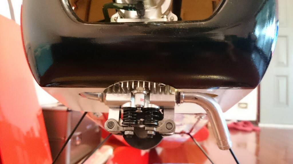 割引擎孔試裝頭罩