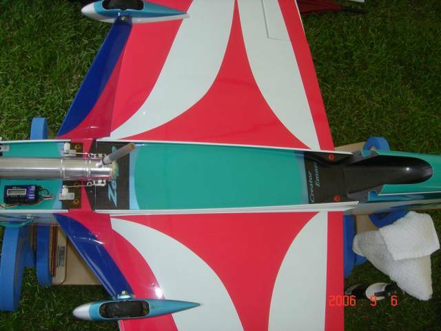 注意鎖翅膀的部分用碳纖布