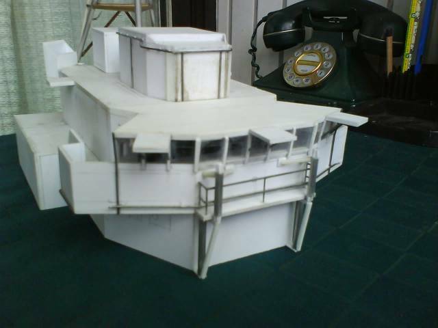 艦橋前方(陽台)?