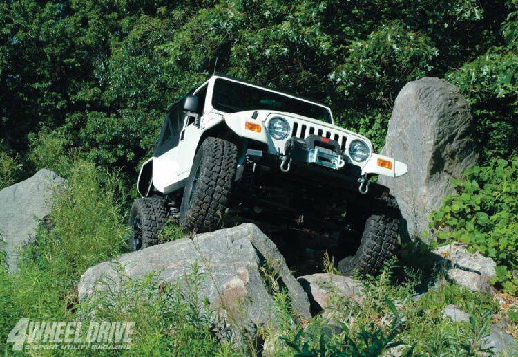1002_4wd_01+2006_jeep_wrangler_tj_unlimited+right_front_angle.jpg